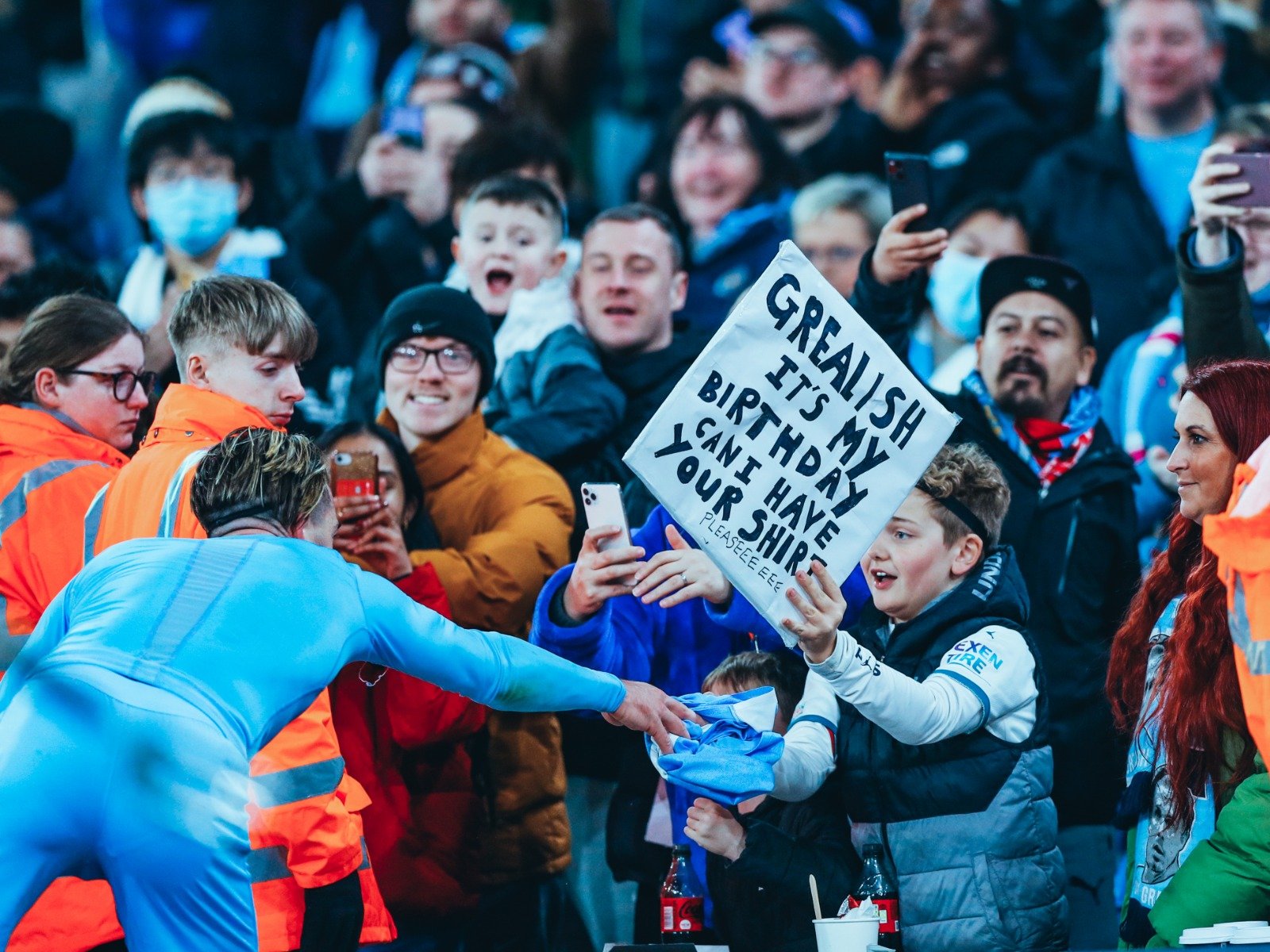 迷的眼中 迷的眼中